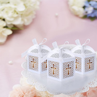 Boîte à cadeaux en papier blanc, boîtes à bonbons découpées au laser avec rubans, boîtes à cadeaux de baptême