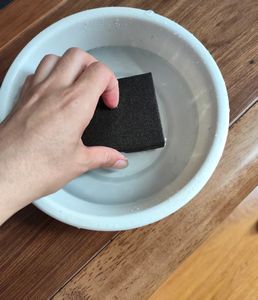 Éponge de ponçage pour plaques de plâtre 120x100x25mm à bords coudés pour atteindre les coins et les joints – Ponçage efficace du plâtre - Product Image 4