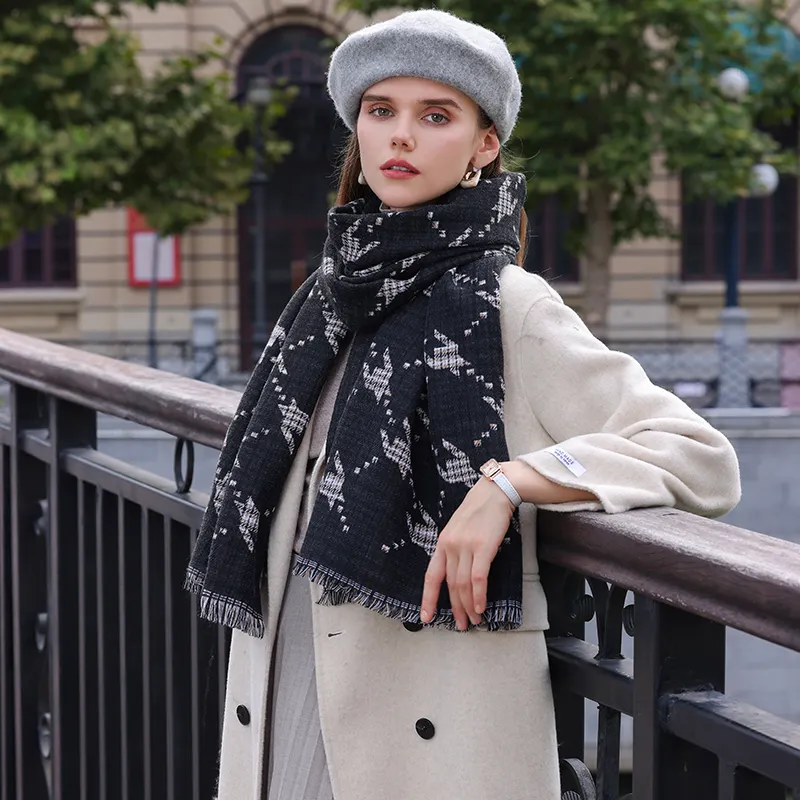 Haute qualité personnalisé imprimé Pashmina écharpe tissé Jacquard brossé écharpe femmes d'affaires hiver décontracté châle