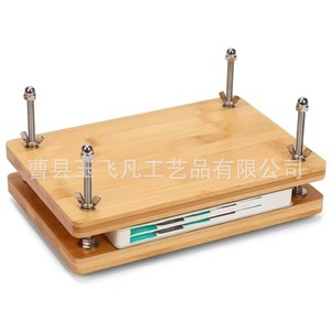 เครื่องกดหนังสือไม้ไผ่ 36x30x1.8 ซม. แบบแมนนวล ควบคุมด้วยกลไก ใช้ในครัวสำหรับกดเต้าหู้ สีธรรมชาติ ทำจากไม้เนื้อแข็ง - Product Image 3