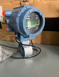 NOUVEAU Débitmètre Rosemounts Série 8711 / Doublure en PTFE PFA Polyuréthane / Électrode en Monel / Raccord à bride DN ANSI et filetage NPT BSPT - Product Image 2