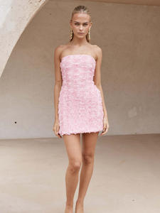 Robe de soirée élégante en dentelle rouge sans bretelles pour femmes d'automne, jupe en une seule pièce, douce, unie, sexy, respirante - Product Image 6