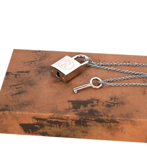 Collar con Candado de Pareja Chapado en Oro Vintage <span class=keywords><strong>Nana</strong></span> <span class=keywords><strong>Osaki</strong></span> Honjo Lotus con Cadena de Serpiente, Joyería de Aleación Desbloqueable de Moda, Nuevo Producto - Product Image 5