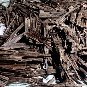 Premium Organic AA Grade Aromatic <b>Oud</b> Wood Chips Bangladesh Ant Infected Aquilaria Crassna Rich Resin Layers Sweet Smoky Incense - Product Image 2