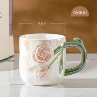 Vente en gros tasse cadeau INS créative en céramique peinte à la main nacrée lustre tasse à café mignonne en céramique personnalisée OEM avec fleur en relief