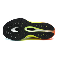 Chaussures de course légères et tendance pour hommes et femmes, semelle extérieure en caoutchouc hautement élastique, respirantes, pour la marche quotidienne, chaussures de sport multi-usages