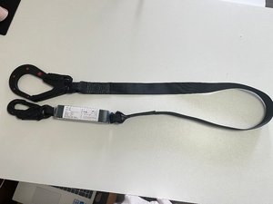 Arnés de Seguridad con Línea de Vida Autorretráctil Aislada Dieléctrica de Poliéster de Alta Calidad, 4 Anillos en D, Certificado EN362, Protección Contra Caídas - Product Image 4