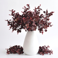 Daun Eucalyptus Buatan Bunga Sutra Warna Burgundy Ungu Merah Tanaman Hijau Palsu untuk Dekorasi Rumah Pernikahan Kedai Kopi.