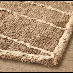 Tapis et coussins en laine marocaine faits à la main tapis carré au design géométrique pour la décoration de la maison produit de qualité supérieure - Product Image 2