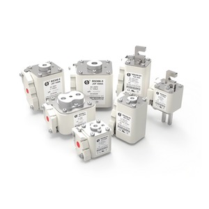 ฟิวส์ทองแดง EVEGM DC1000V 32-100A กำลังไฟฟ้าสูง สำหรับอินเวอร์เตอร์พลังงานแสงอาทิตย์ มอเตอร์ไดรฟ์ สถานีชาร์จ  ตอบสนองเร็ว 2ms ได้รับการรับรองมาตรฐาน RoHS - Product Image 5