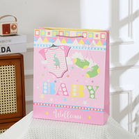 Sacs cadeaux en papier recyclables, motifs bébés mignons de dessins animés, pour cadeaux d'enfants, vêtements de bébé, huiles essentielles et shampoings.