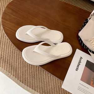 Sandales tongs pour femmes à bout rond, semelle épaisse et lanières tressées, modèle 2026, pour la plage et l'extérieur - Product Image 6