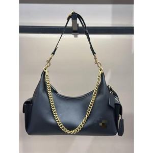 Sac à bandoulière en cuir lisse noir, forme croissant, double sangle, décor chaîne dorée, poches latérales, sac à main décontracté pour femme - Product Image 2