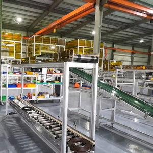 สายพานลำเลียงแบบลูกกลิ้งชั้นเดียวพร้อมกลไกการนำทางด้านข้างเพื่อการเชื่อมต่อสถานีที่ยืดหยุ่นในโรงงานผลิตเซมิคอนดักเตอร์ - Product Image 1