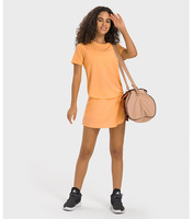 Femmes décontracté Tennis Golf entraînement Activewear 2 pièces Mini jupe sport Gym Fitness costume pour adultes usine en gros
