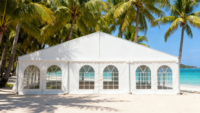 Tente de chapelle de mariage de luxe sur mesure en alliage d'aluminium et PVC, imperméable et ignifuge, pour toutes les saisons