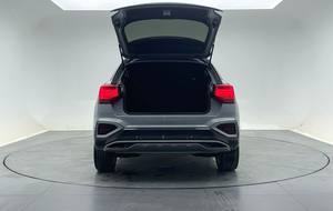 <span class=keywords><strong>Audi</strong></span> <span class=keywords><strong>Q2</strong></span> 35TFSI 1.4T 2021 de <span class=keywords><strong>Segunda</strong></span> <span class=keywords><strong>Mano</strong></span> - Económico para Familias Pequeñas, Ahorra Combustible y Ideal para la Ciudad - Product Image 3