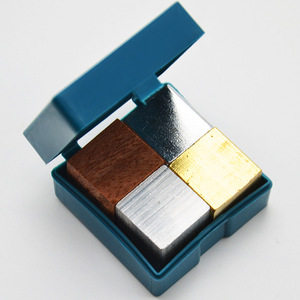 Juegos de cubos (cobre, hierro, aluminio, madera) J21022: Mismo volumen, diferentes masas. Equipo de experimentos de física para la enseñanza. - Product Image 2