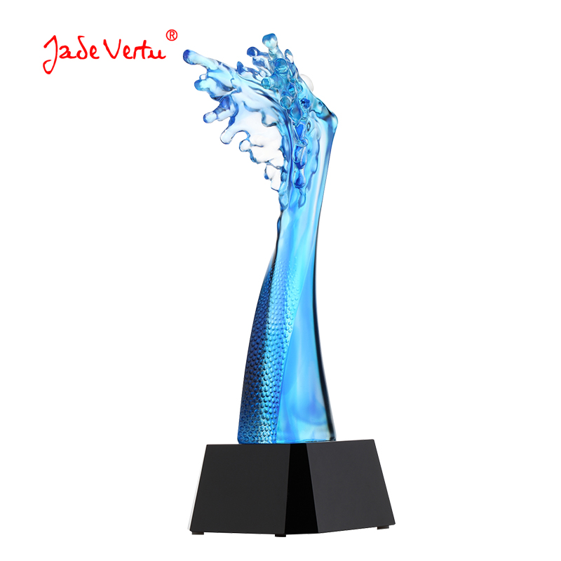 Jadevertu Liuli богиня трофей с женской фигурой
