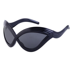 Gafas de sol estilo ojo de gato Y2K para mujer, protección UV400, montura de PC, gafas modernas - Product Image 4