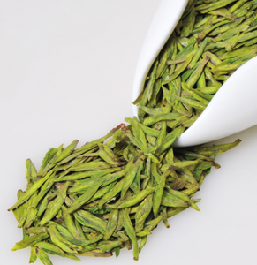 Hojas de té verde sueltas hechas <span class=keywords><strong>a</strong></span> mano, té verde chino del lago del West Dragon Well Long Jing - Product Image 2
