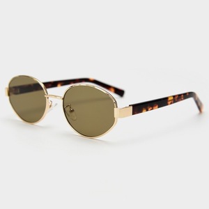 Lunettes de soleil rétro œil de chat pour femmes, monture intégrale, protection UV400, verres marron, style mode adulte - Product Image 5
