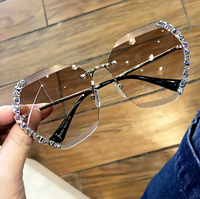Lunettes de soleil vintage surdimensionnées sans monture pour femmes, protection UV400, design de luxe célèbre, lunettes de soleil carrées sexy avec diamants pour femme