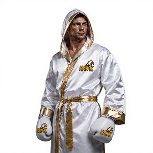 Robe de boxe professionnelle KLTW INT'L personnalisée en polyester pour l'entraînement et les compétitions sportives - Product Image 1