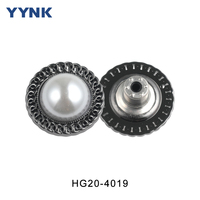 Accessoires pour vêtements OEM de haute qualité Bouton Young Desisn Bouton en métal et rivets en jean avec décoration en diamant perlé