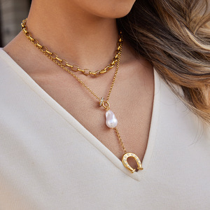 Horseshoe Pearl Pendant <b>Necklace</b> Gold Chain Rhinestone Inlay Daily Wear Gift Jewelry - Product Image 3