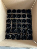 Personnalisé 100ML 150ML 200ML 300ML 400ML 500ML Pot UV noir mat résistant aux enfants Emballage de fleurs Pot en verre avec couvercle CR en plastique