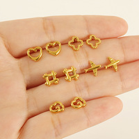 Mini 18K Gold plattiert Herzstück Nagelwolke Flugzeug Fisch-Ständer-Ohrringe Edelstahl-Schmuck Feiertagsstollen für Damen