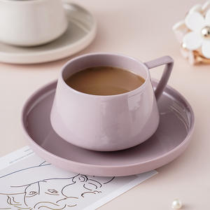 Ensemble tasse et soucoupe à café en céramique, couleur beige unie, design minimaliste pour usage domestique - Product Image 3