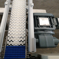 Convoyeur à chaîne en plastique flexible de qualité alimentaire pour l'industrie de la boulangerie et de la transformation de collations