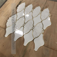Mélange de laiton Thassos mosaïque de jet d'eau en marbre blanc pour la décoration de sol mural