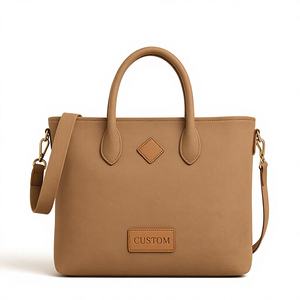 Sac fourre-tout décontracté personnalisé avec logo, fermeture ouverte et doublure en polyester imperméable pour toutes les saisons, directement de l'usine - Product Image 1