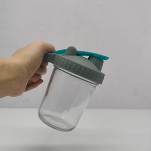 ขวดแก้วใสทรงตรงพร้อมฝาพลาสติกแบบพลิกมีหูจับ ภาชนะแก้วใสสำหรับห้องครัว - Product Image 5