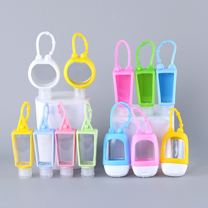 Bouteille trapézoïdale en plastique PET de 30ml à rabat pour savon liquide désinfectant pour les mains et toner de voyage essentiel - Product Image 3