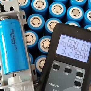 Batería 32700 LiFePO4 3,7 <span class=keywords><strong>V</strong></span> 6000mAh Alta capacidad 4000 + Ciclos Larga vida útil Célula recargable cilíndrica 40135 33140 - Product Image 4