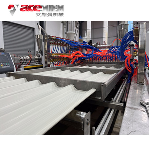 Ligne de production de machines de co-extrusion pour plaques de toiture en PVC ASA ondulé, résine, plastique émaillé, plaque PC creuse - Product Image 4