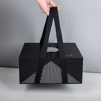 Boîte cadeau personnalisée à double ouverture sur deux côtés en matériaux recyclés avec laminage mat et gaufrage, design écologique et portable