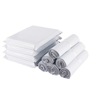 Bolsas de Plástico PE Blancas y Brillantes para Envíos Express, Económicas y Listas para Enviar, con Autocierre para Ropa - Product Image 6