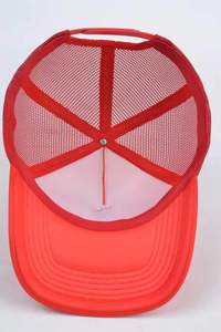 Gorra Trucker de Malla de 5 Paneles de Mezclilla de Alta Calidad Personalizada al por Mayor <span class=keywords><strong>con</strong></span> Visera Curva de Espuma y Logotipo de Parche Aplicado para Viajes y Moda - Product Image 3