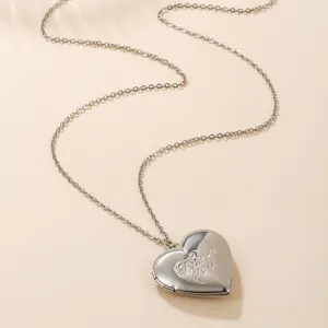 Collar con colgante de marco de corazón hueco de acero inoxidable de estilo clásico para mujer, joyería de moda personalizada para regalo