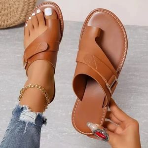 2025 estate nuova moda <span class=keywords><strong>sandali</strong></span> piatti da <span class=keywords><strong>donna</strong></span> di grandi dimensioni Casual semplici e comode pantofole antiscivolo scarpe da <span class=keywords><strong>donna</strong></span> - Product Image 2