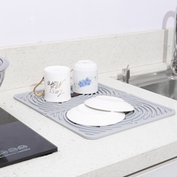 Tapis de séchage de vaisselle en silicone pur approuvé par la FDA avec canaux de drainage, gain de place et facile à nettoyer, impression de logo personnalisée bienvenue