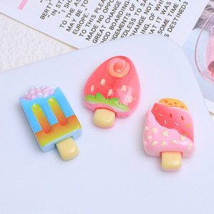 Nuevos diseños verano fresa hielo resina encantos <span class=keywords><strong>dibujos</strong></span> animados para joyería pequeño accesorio lindo DIY agujero zapatos pueden agregar ganchos - Product Image 3