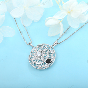 Collier Pendentif Soleil et Lune en Argent Sterling 925, Charme Céleste, Style Bouddha, Bijoux - Product Image 2