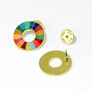 Fabricant d'objectifs de développement durable personnalisés Insignes arc-en-ciel 17e objectif ODD Épinglette en émail - Product Image 3