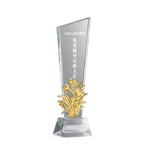 Wholesale new design clear long crystal glass trophy awards custom 3d logo crystal trophy and award for souvenir gift